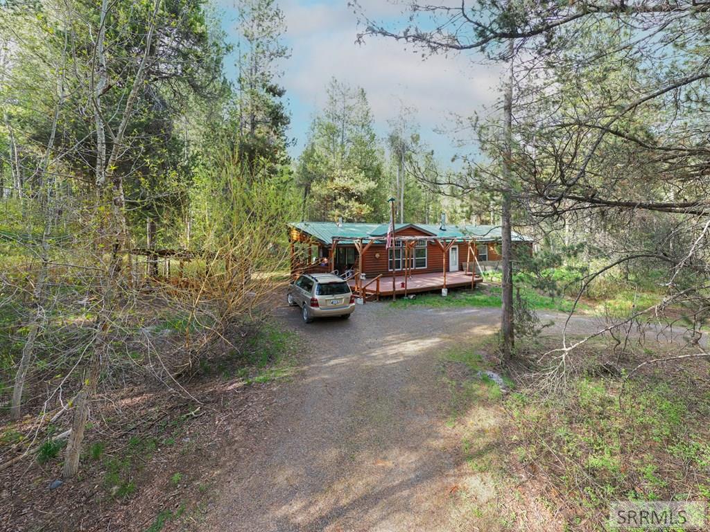 4531 Moose Lane Ashton, ID 83420 - Photo 2 of 21
