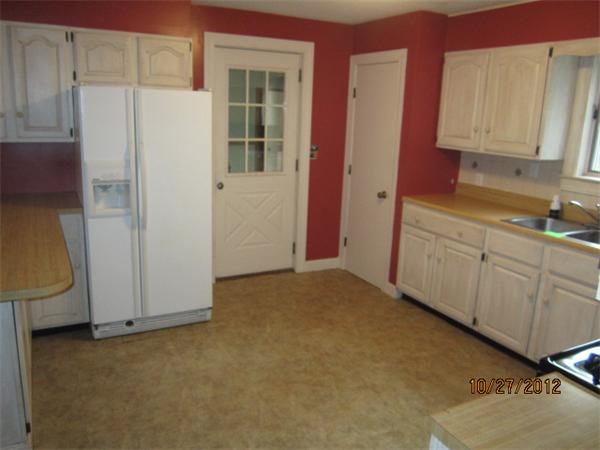 446 Reservoir Road Lunenburg, MA 01462 - Photo 4 of 22 Gallery Image 4