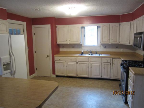 446 Reservoir Road Lunenburg, MA 01462 - Photo 5 of 22 Gallery Image 5