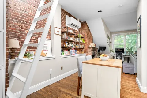 $599,000 | 46 East Springfield Street, Unit 5, Boston, MA 02118
