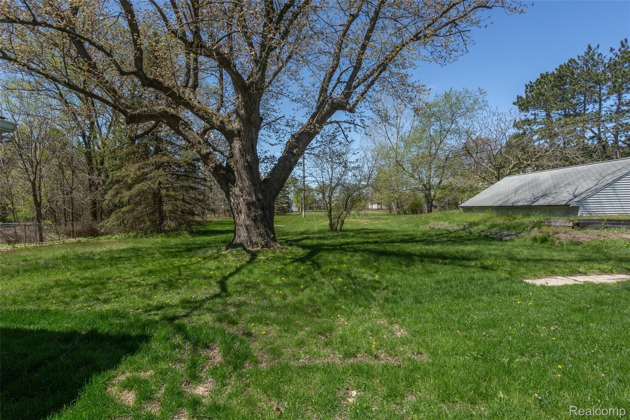 3290 John R Road Rochester, MI 48307 - Photo 40 of 47 John R_3290--back-18.jpg