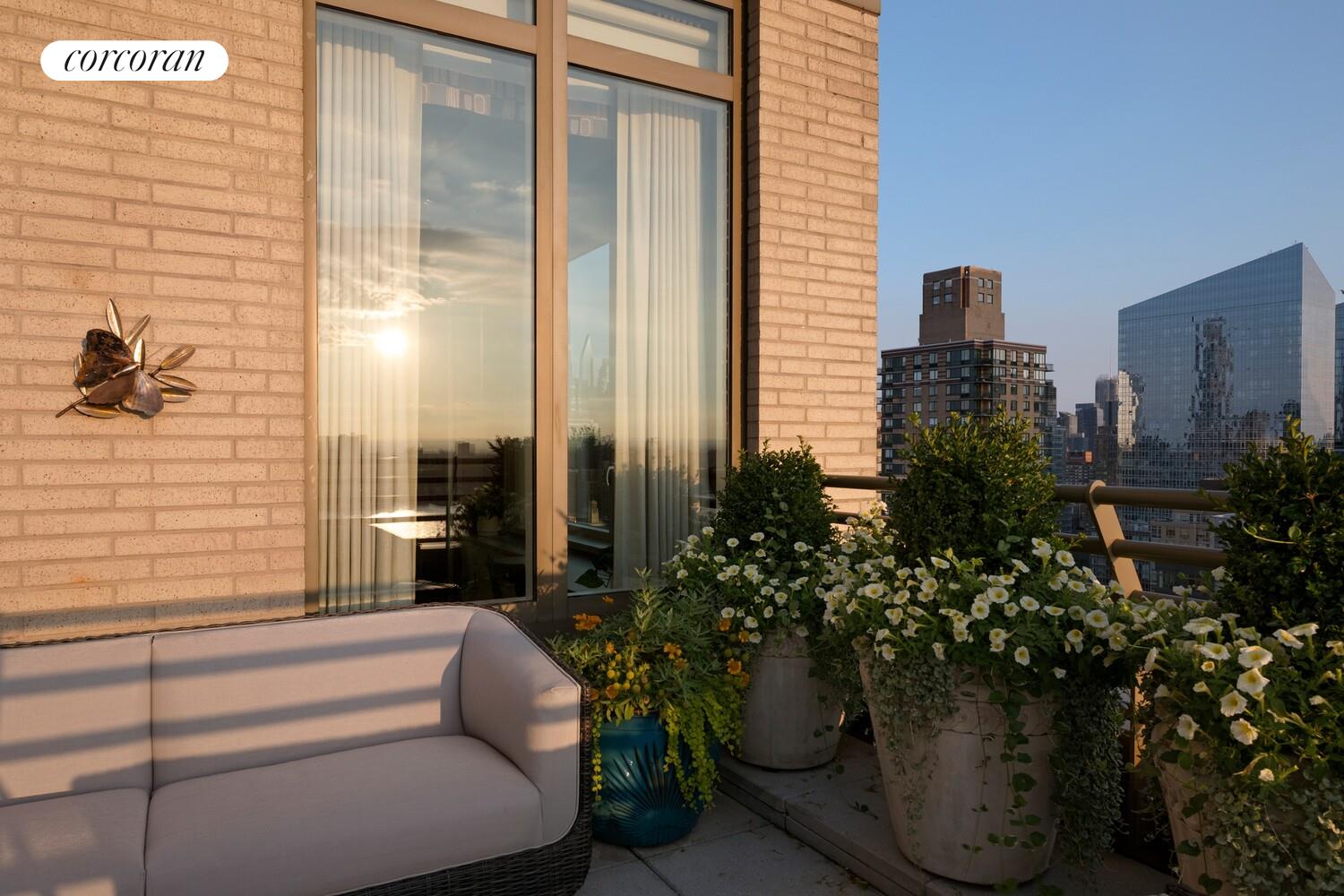 100 Riverside Boulevard, Unit PHB Manhattan, NY 10069 - Photo 6 of 34 a view of balcony with furniture