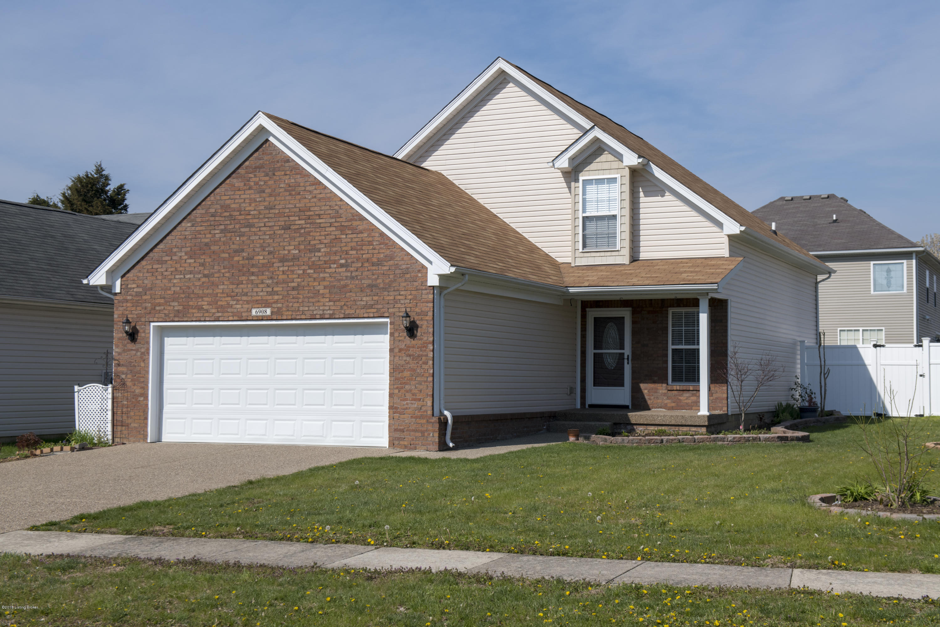 6908 Fernview Road Louisville, KY 40291 - Photo 2 of 22 front view 2