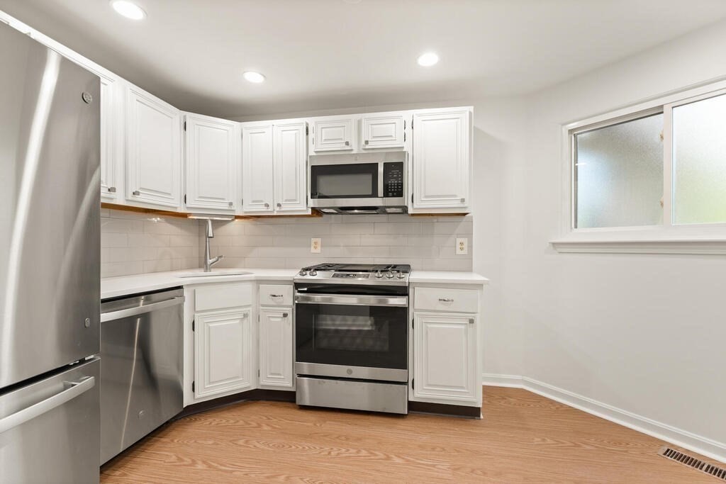 4 East Bluff Road, Unit 4 Ashland, MA 01721 - Photo 13 of 35 Gallery Image 13