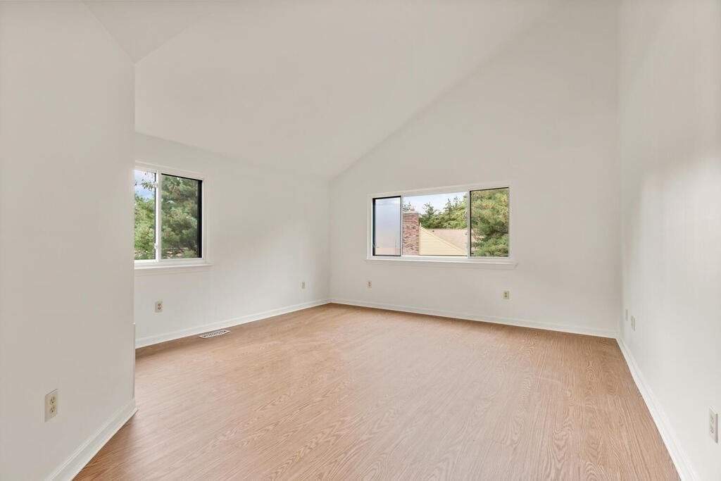 4 East Bluff Road, Unit 4 Ashland, MA 01721 - Photo 22 of 35 Gallery Image 22