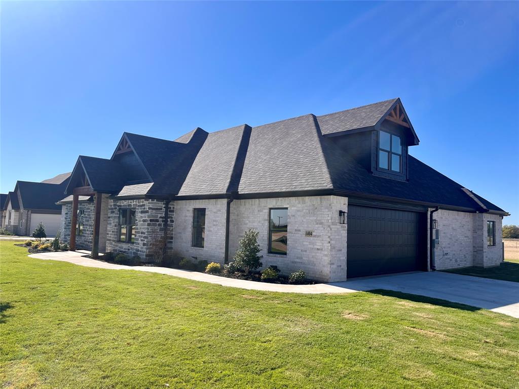 1404 Dixie Road Whitesboro, TX 76273 - Photo 3 of 37
