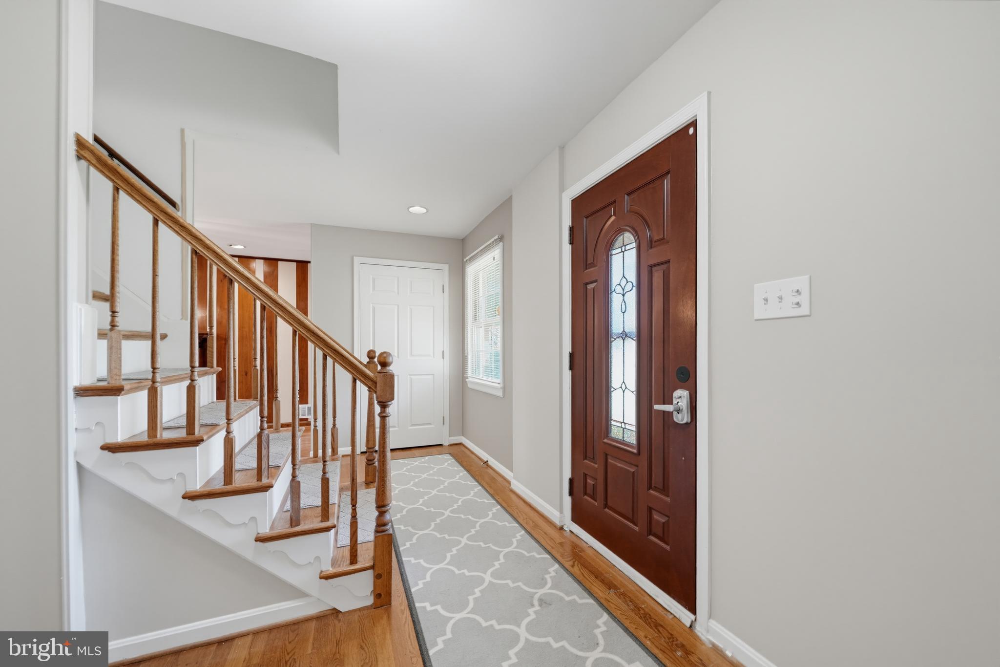 16818 Briardale Road Rockville, MD 20855 - Photo 5 of 45