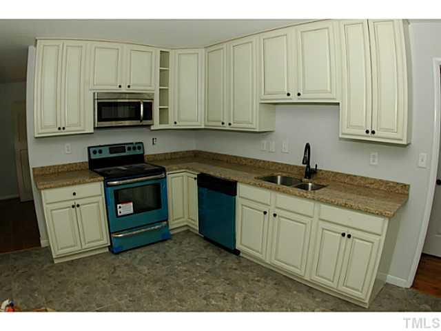 412 West Cornwall Road Cary, NC 27511 - Photo 2 of 11 Gallery Image 2