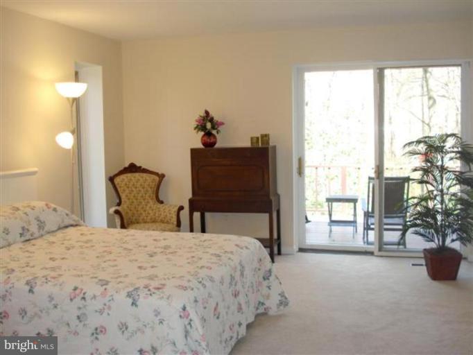 817 Turkey Run Road McLean, VA 22101 - Photo 14 of 18 Master Bedroom