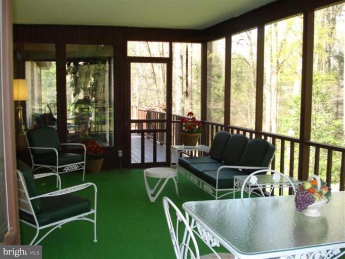 817 Turkey Run Road McLean, VA 22101 - Photo 17 of 18 Screened-in Porch