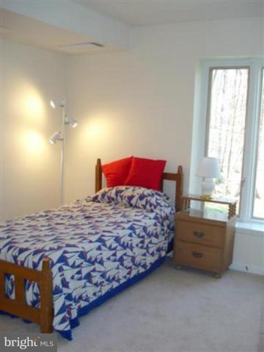817 Turkey Run Road McLean, VA 22101 - Photo 4 of 18 Bedroom #4