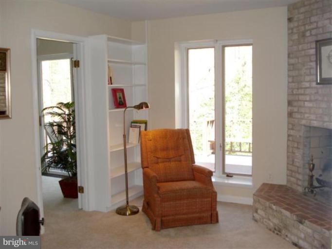 817 Turkey Run Road McLean, VA 22101 - Photo 6 of 18 Den