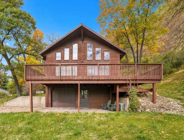 $299,000 | 1160 Red Oak Road, Harpers Ferry, IA 52146