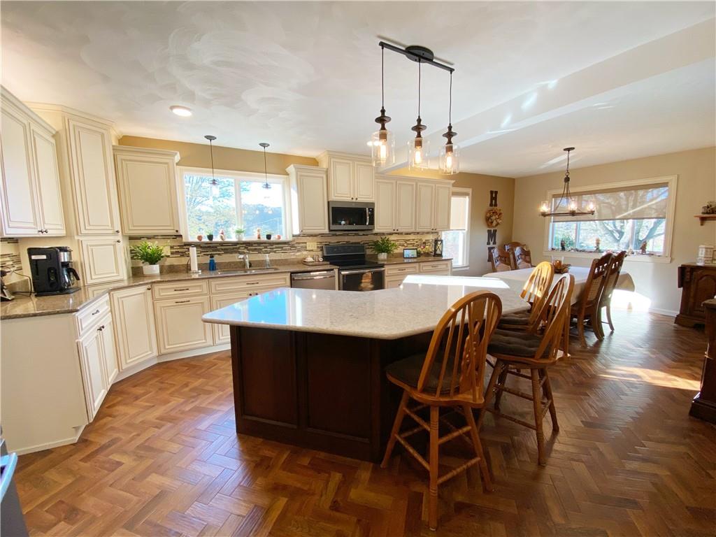 3028 Oneida Valley Road Hilliards, PA 16040 - Photo 9 of 25 Gallery Image 9
