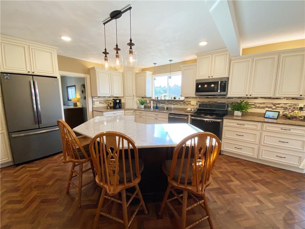 3028 Oneida Valley Road Hilliards, PA 16040 - Photo 10 of 25 Gallery Image 10