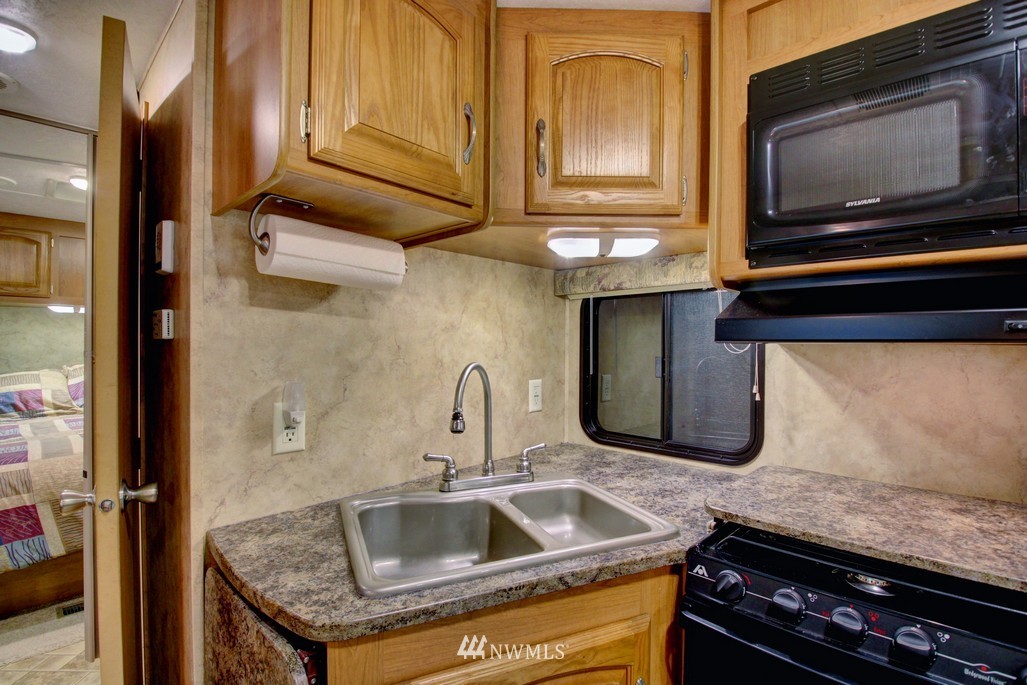 148-1 Goldrush Road Deming, WA 98244 - Photo 16 of 40 Gallery Image 16