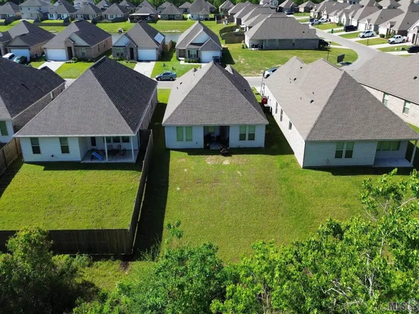 $265,000 | 8311 Rosemary Avenue, Denham Springs, LA 70726