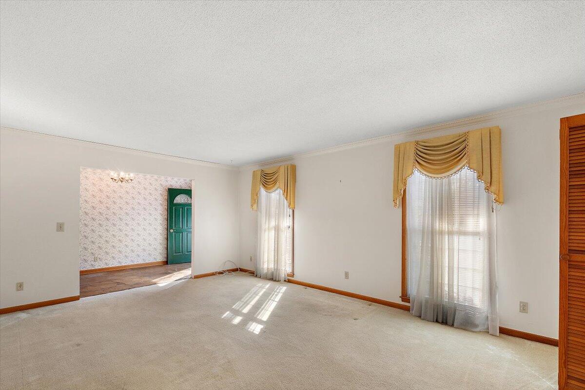 109 Hampton Avenue Goose Creek, SC 29445 - Photo 9 of 34 Sitting Room