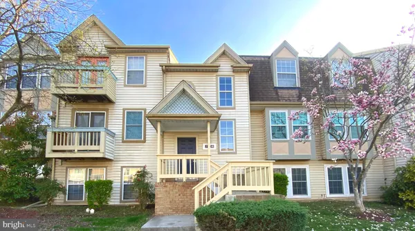 $2,200 | 7904 Crows Nest Court, Unit 334, Laurel, MD 20707