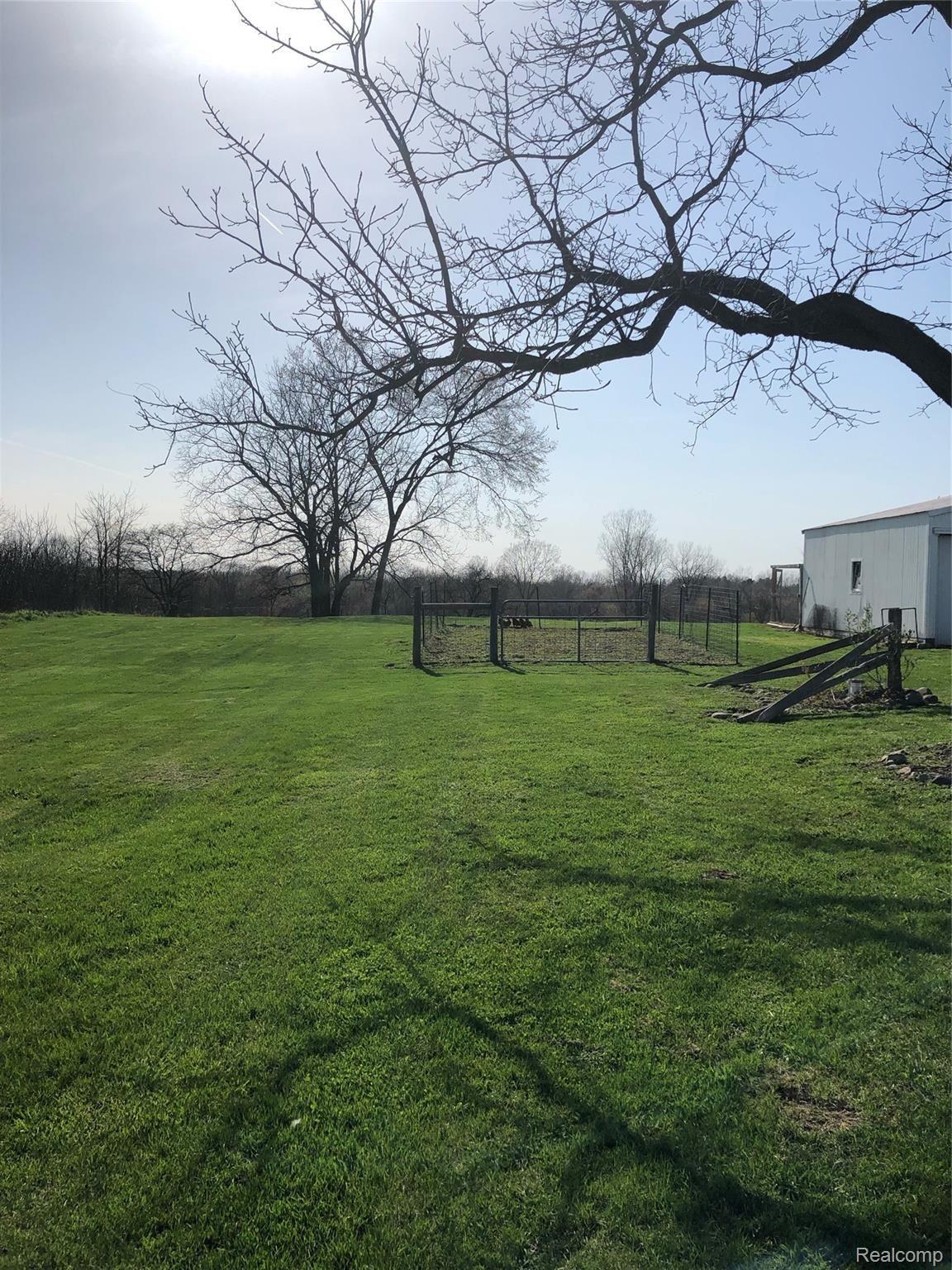 1826 Hadley Road Lapeer, MI 48446 - Photo 8 of 35 garden