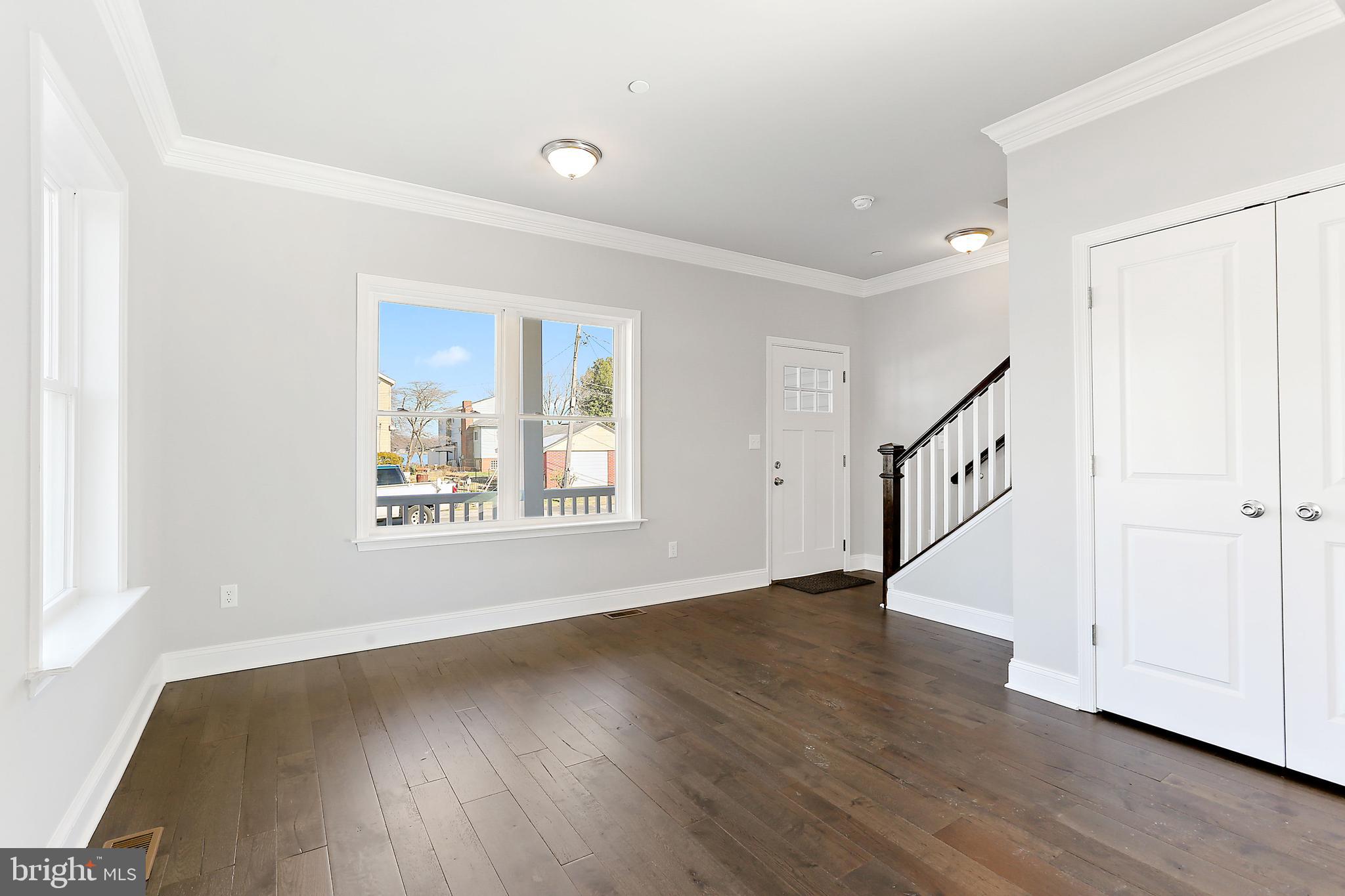3901 Glenhurst Road Baltimore, MD 21222 - Photo 5 of 32 Gallery Image 5