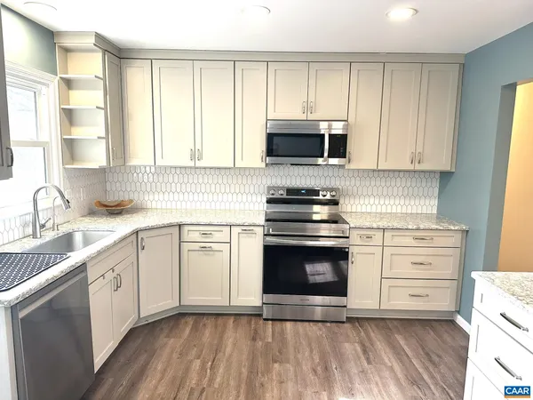 $3,950 | 3501 Glenaire Drive, Charlottesville, VA 22901