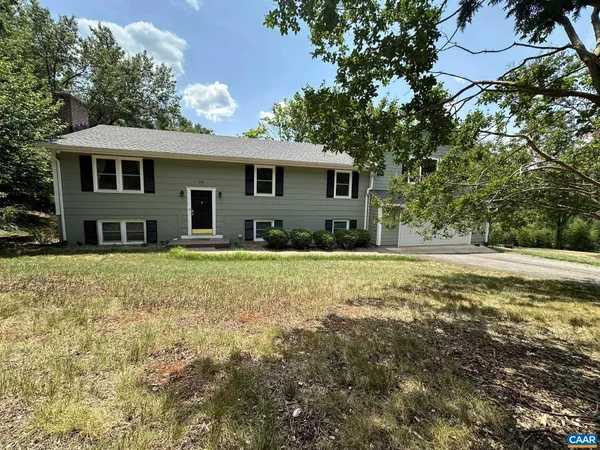 $3,950 | 3501 Glenaire Drive, Charlottesville, VA 22901