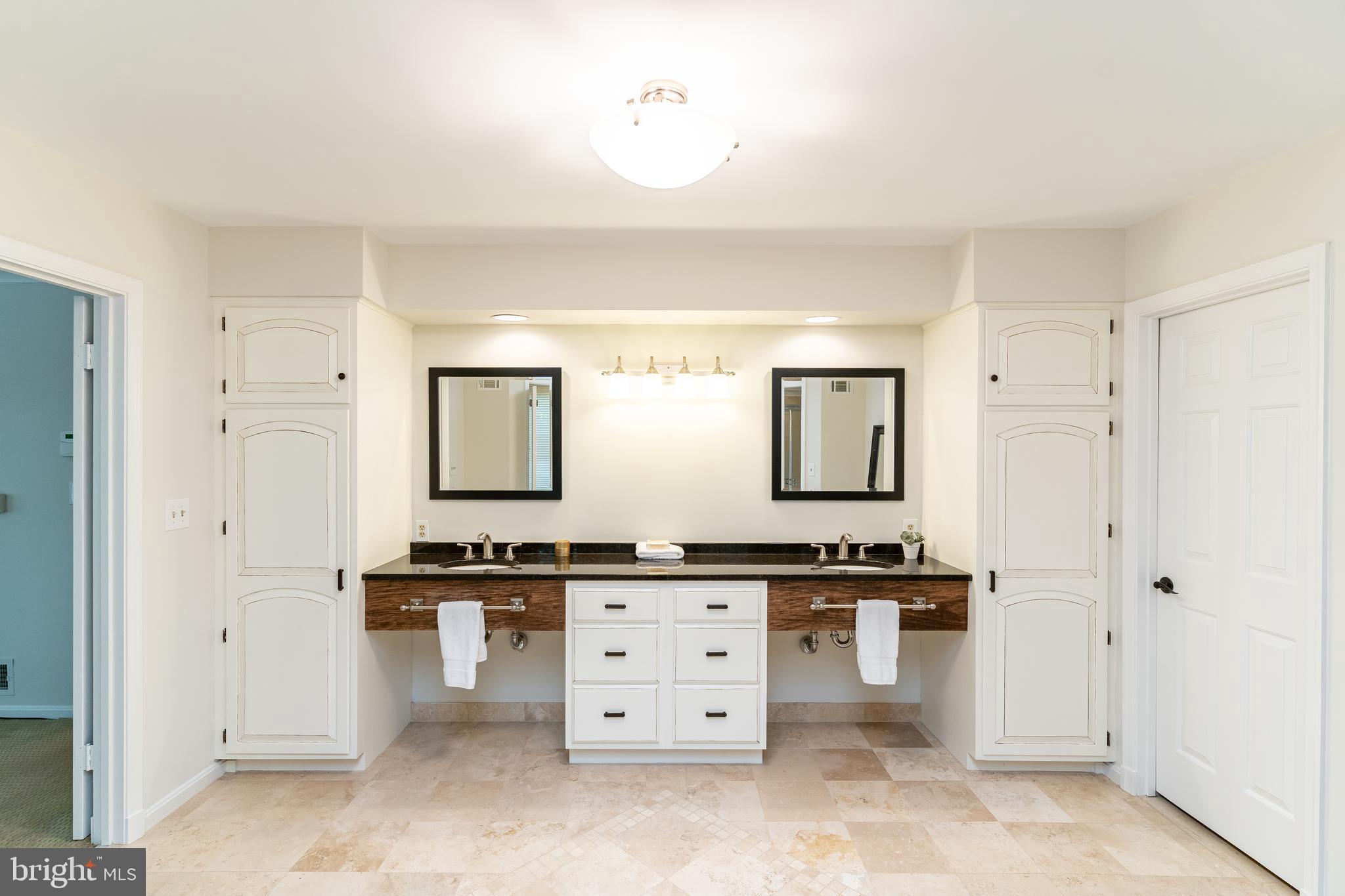 9901 Bluegrass Road Potomac, MD 20854 - Photo 14 of 29 Primary Bath w/ Dual Sinks