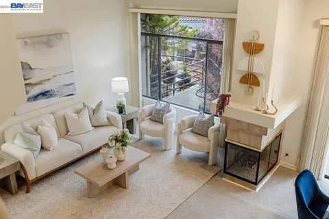 $1,049,000 | 711 Lakemont Place, Unit 4, San Ramon, CA 94582