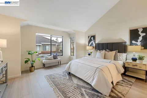 $1,049,000 | 711 Lakemont Place, Unit 4, San Ramon, CA 94582