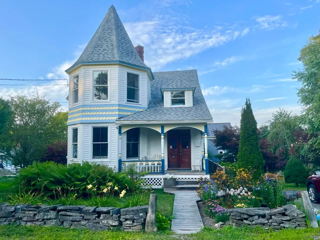 $750,000 | 38 Union Street, Belfast, ME 04915