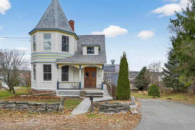 $750,000 | 38 Union Street, Belfast, ME 04915