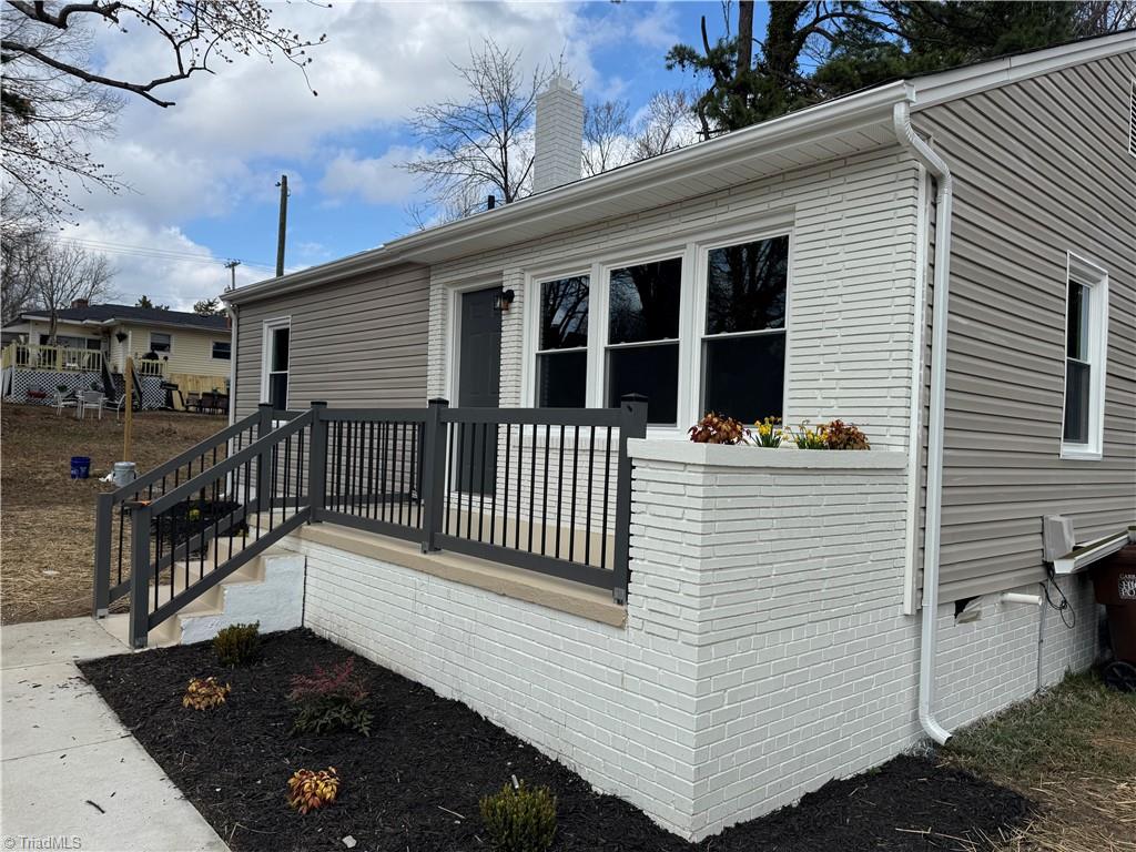 1402 Darden Street High Point, NC 27262 - Photo 1 of 10