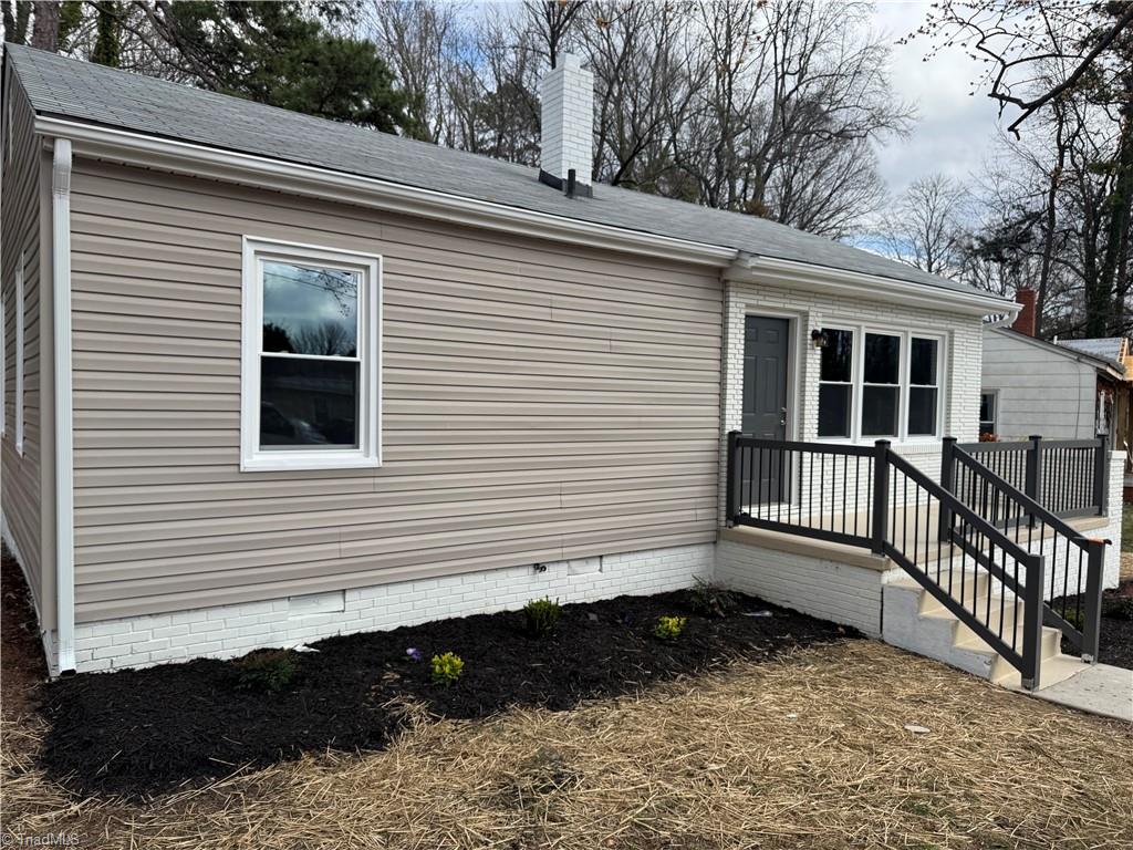 1402 Darden Street High Point, NC 27262 - Photo 3 of 10