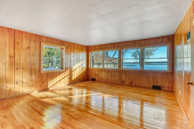 $595,000 | 41566 Dawn Road, Pelican Rapids, MN 56572