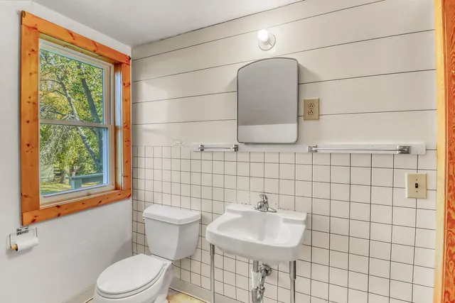 $595,000 | 41566 Dawn Road, Pelican Rapids, MN 56572