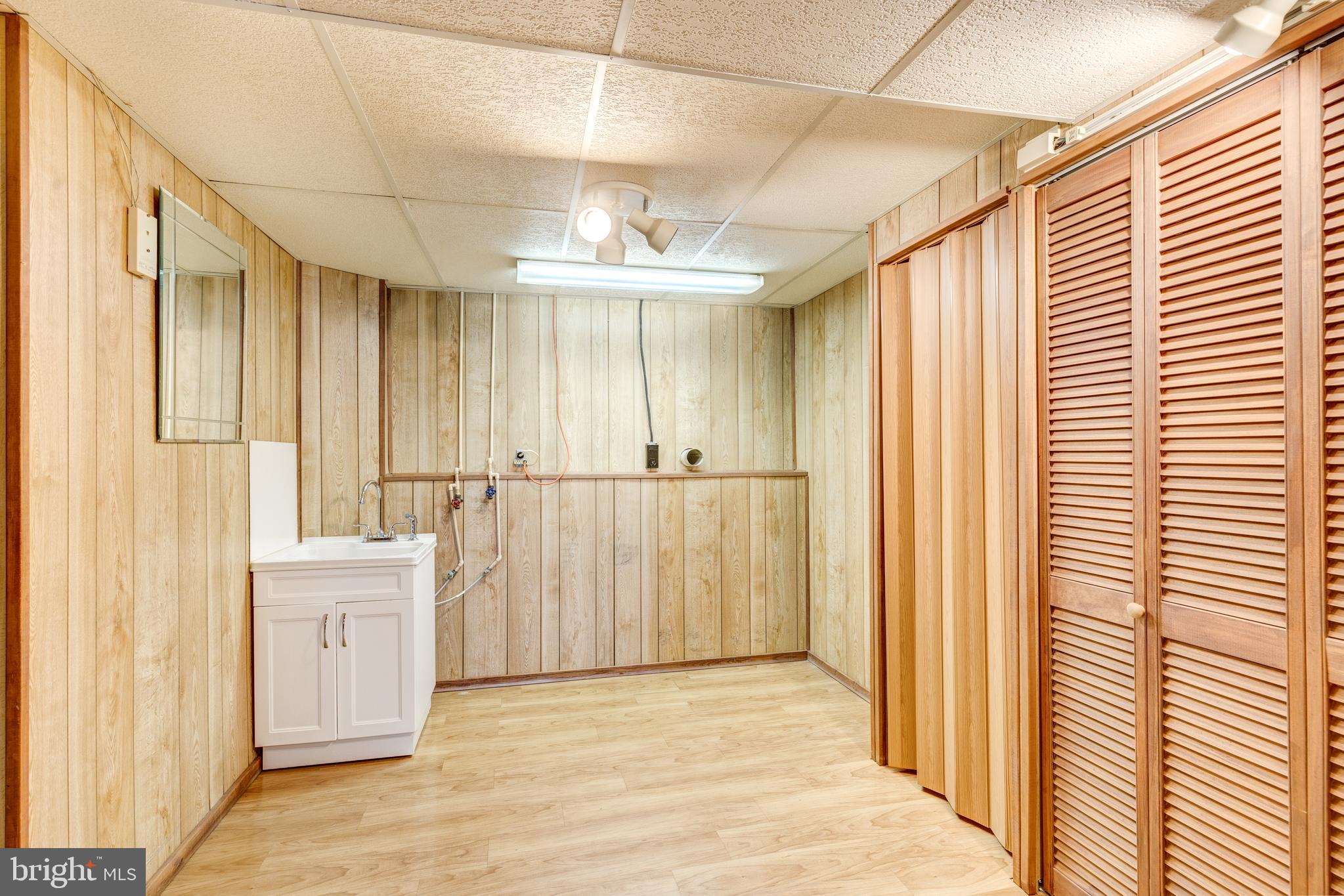 237 Roth Avenue Taneytown, MD 21787 - Photo 32 of 49 Gallery Image 32