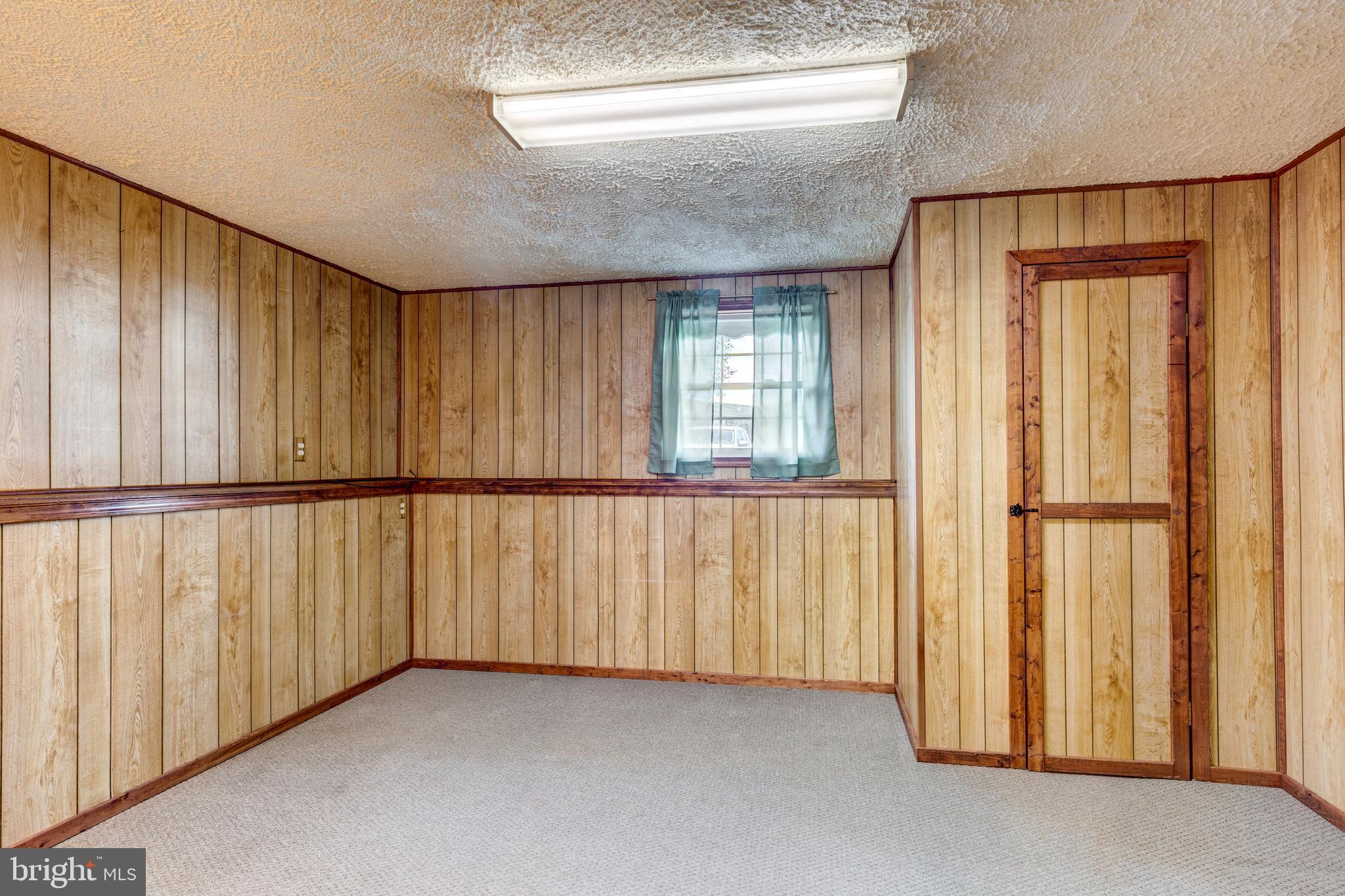 237 Roth Avenue Taneytown, MD 21787 - Photo 34 of 49 Gallery Image 34