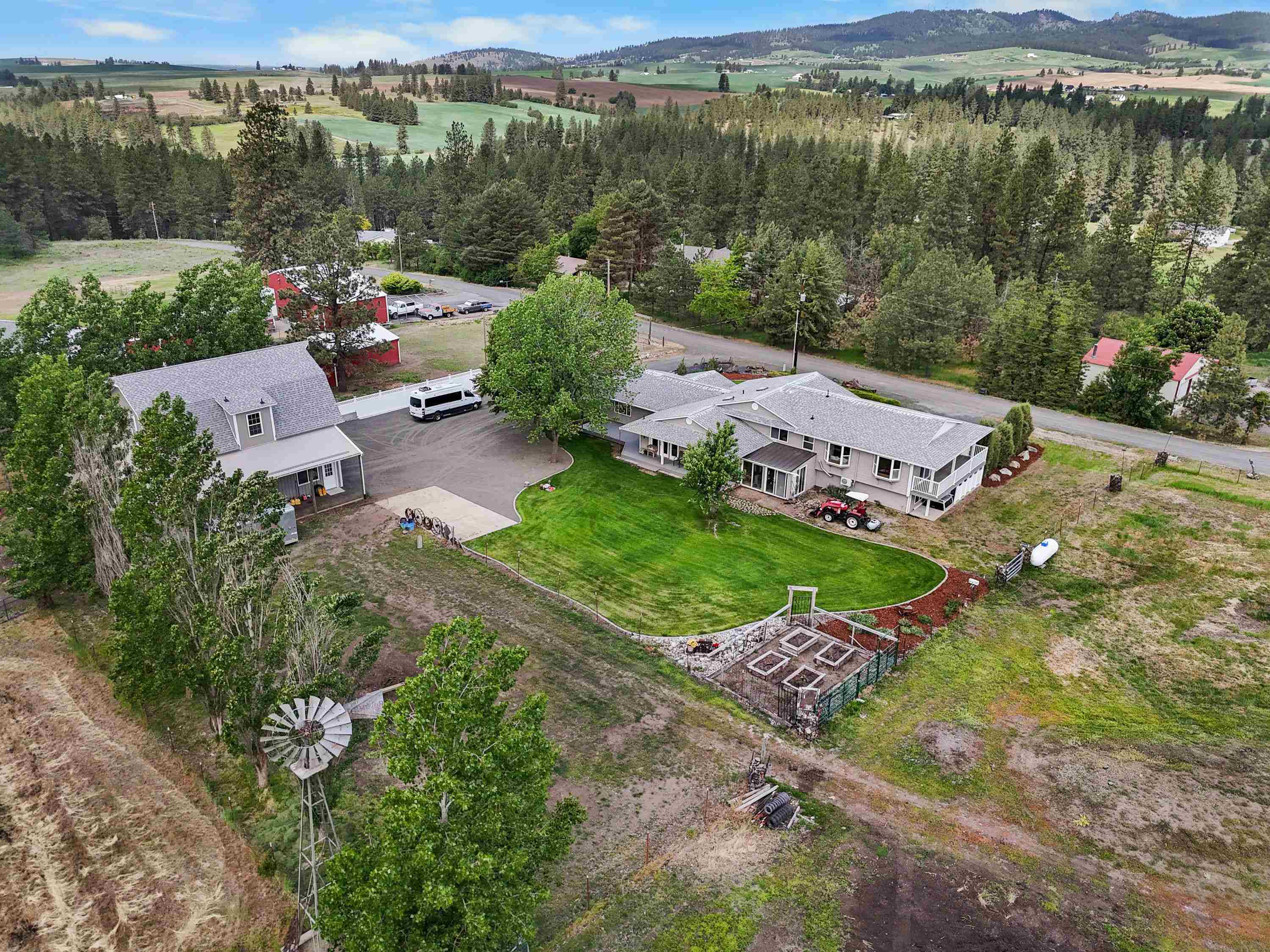 10916 East Rinear Road Valleyford, WA 99036 - Photo 39 of 49