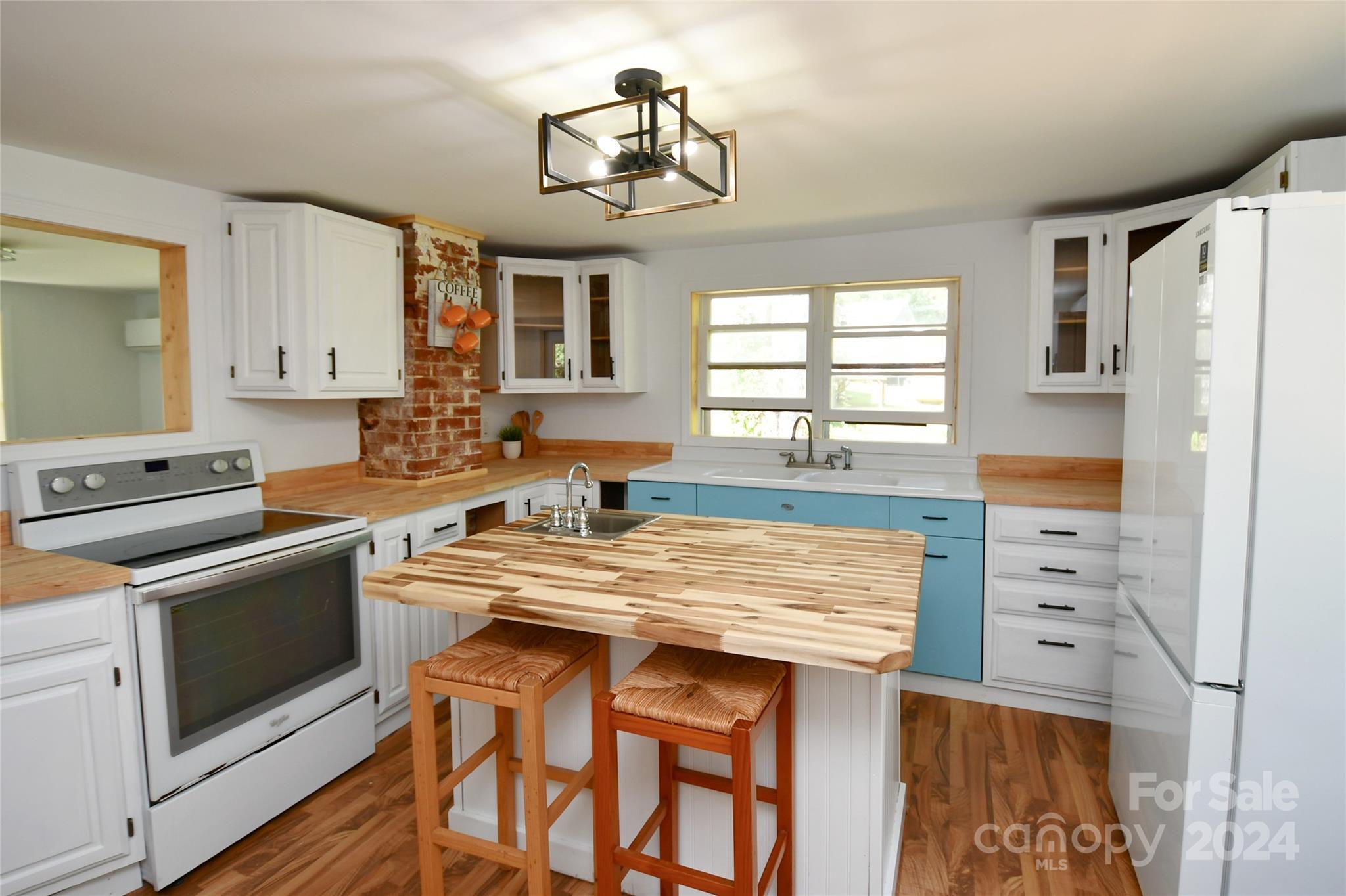 149 Phillips Road Spruce Pine, NC 28777 - Photo 15 of 37 Gallery Image 15