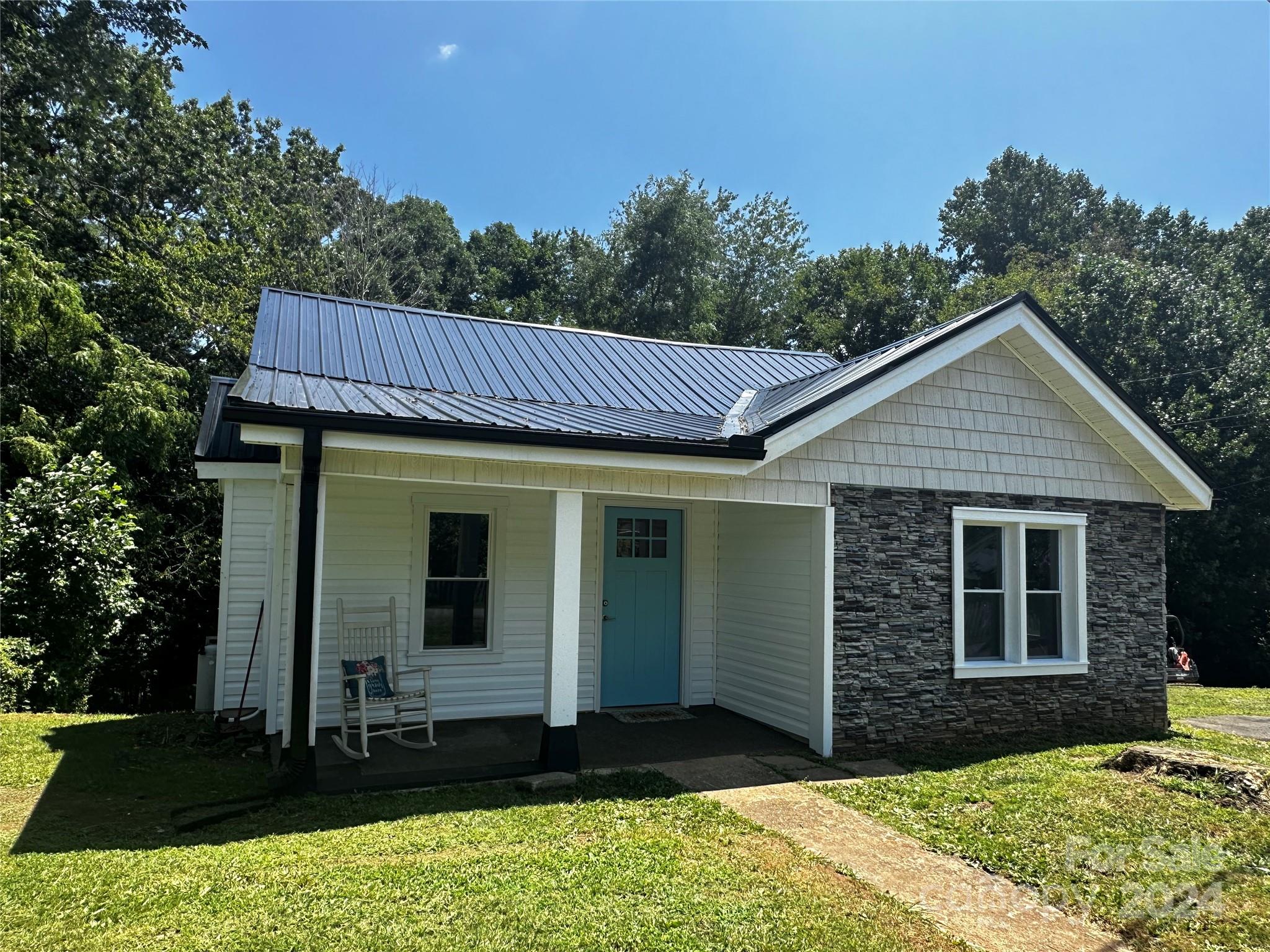 149 Phillips Road Spruce Pine, NC 28777 - Photo 28 of 37 Gallery Image 28