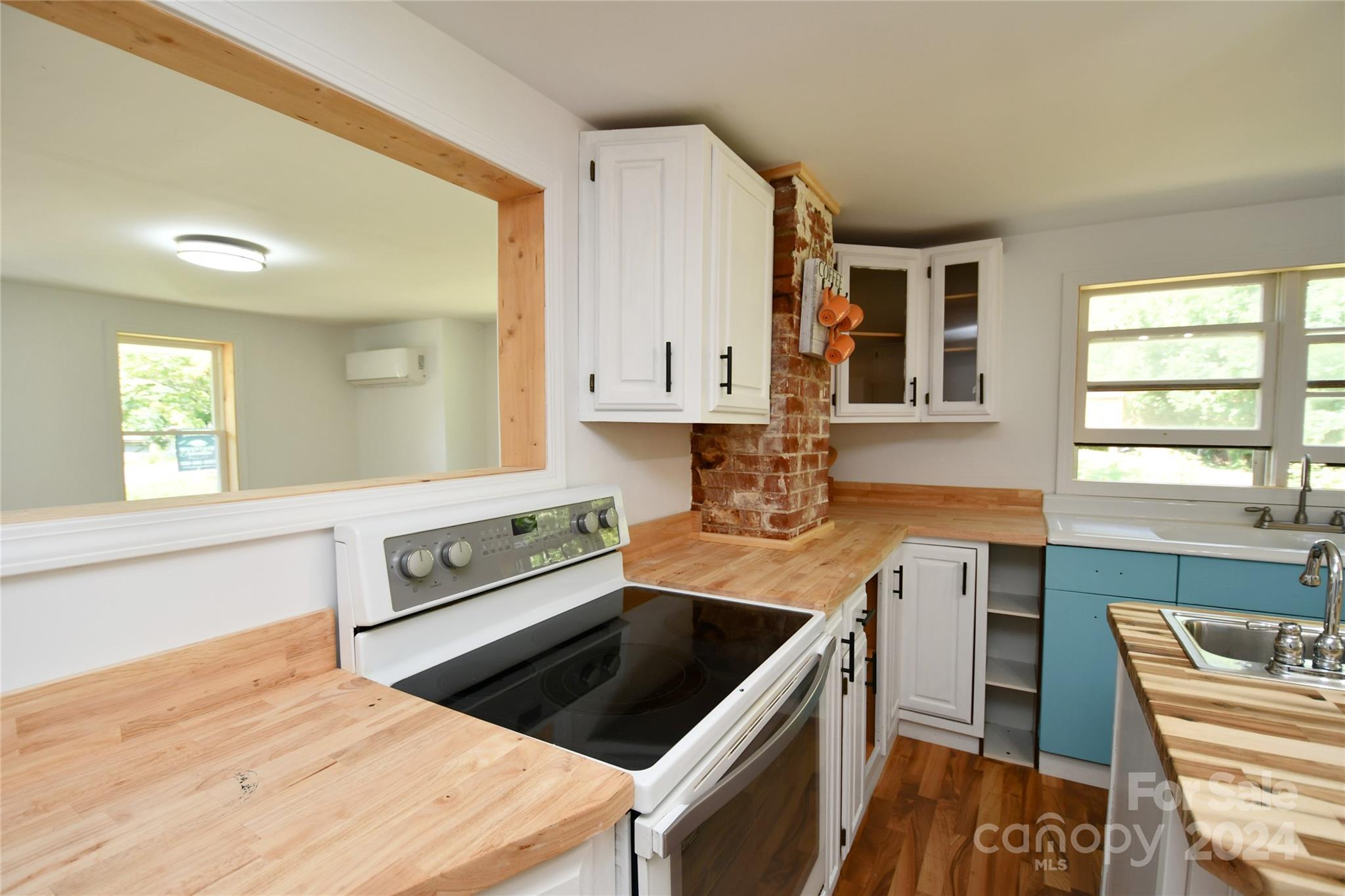 149 Phillips Road Spruce Pine, NC 28777 - Photo 10 of 37 Gallery Image 10