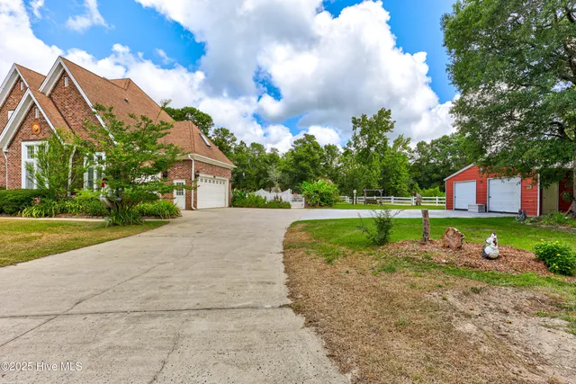 $1,365,000 | 450 Berry Lane Southwest, Supply, NC 28462