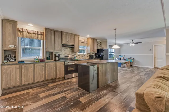 $1,365,000 | 450 Berry Lane Southwest, Supply, NC 28462