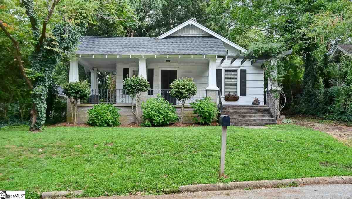 13 Brunson Street Greenville, SC 29607 - Photo 1 of 25 Gallery Image 1