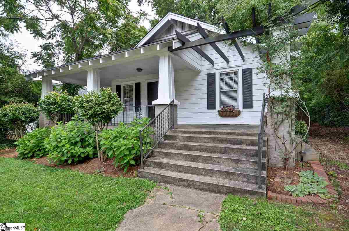 13 Brunson Street Greenville, SC 29607 - Photo 6 of 25 Gallery Image 6