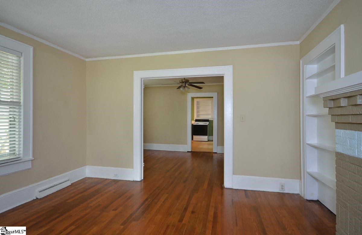 13 Brunson Street Greenville, SC 29607 - Photo 9 of 25 Gallery Image 9
