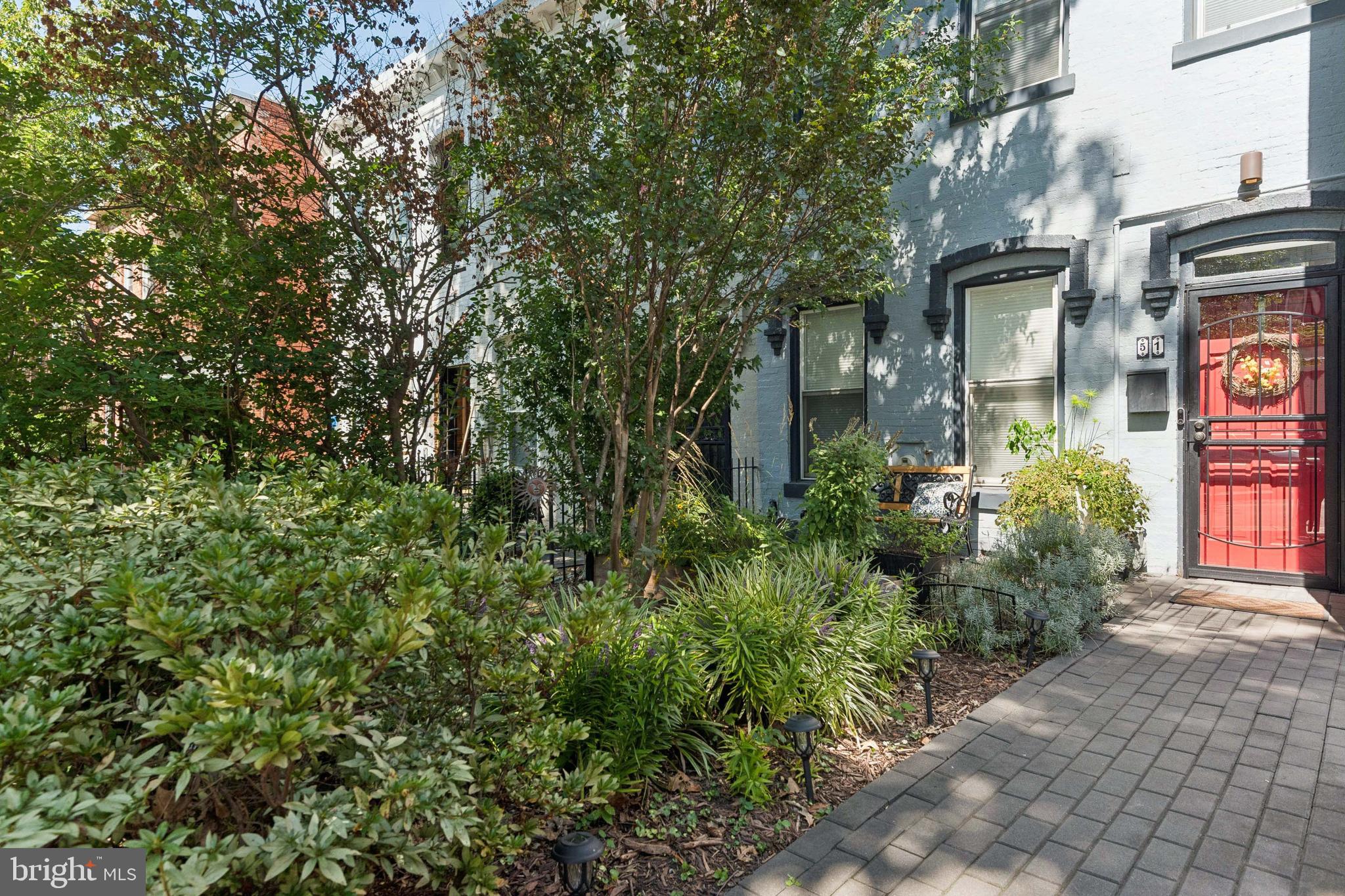 51 P Street Northwest Washington, DC 20001 - Photo 2 of 37