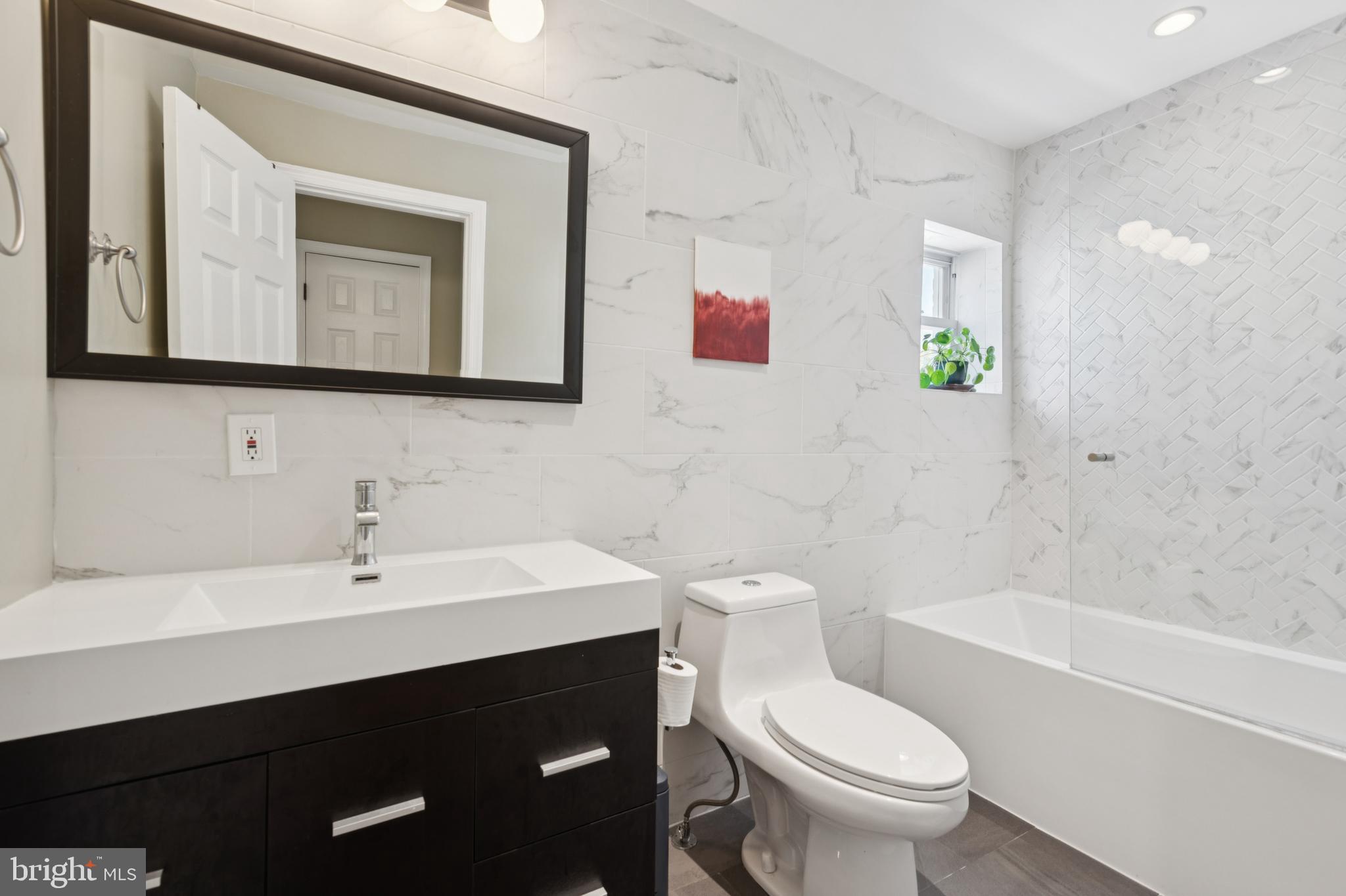 51 P Street Northwest Washington, DC 20001 - Photo 25 of 37