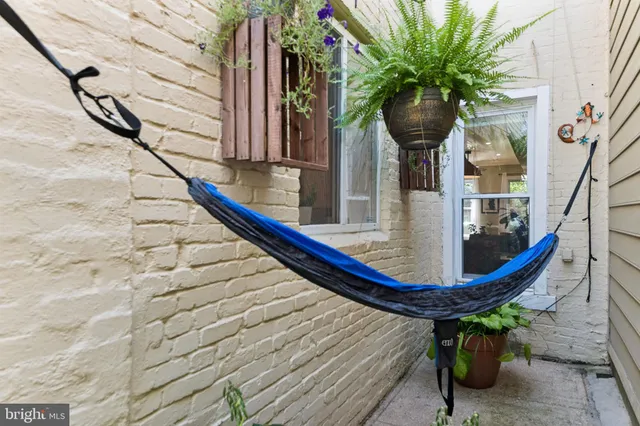 $924,900 | 51 P Street Northwest, Washington, DC 20001